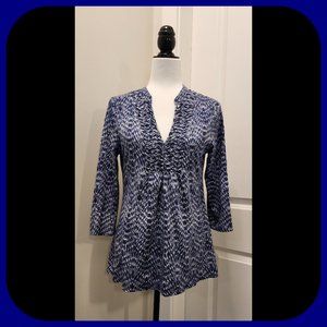 CALVIN KLEIN JEANS || Empire Waist ¾ Sleeve Top (SIZE L)